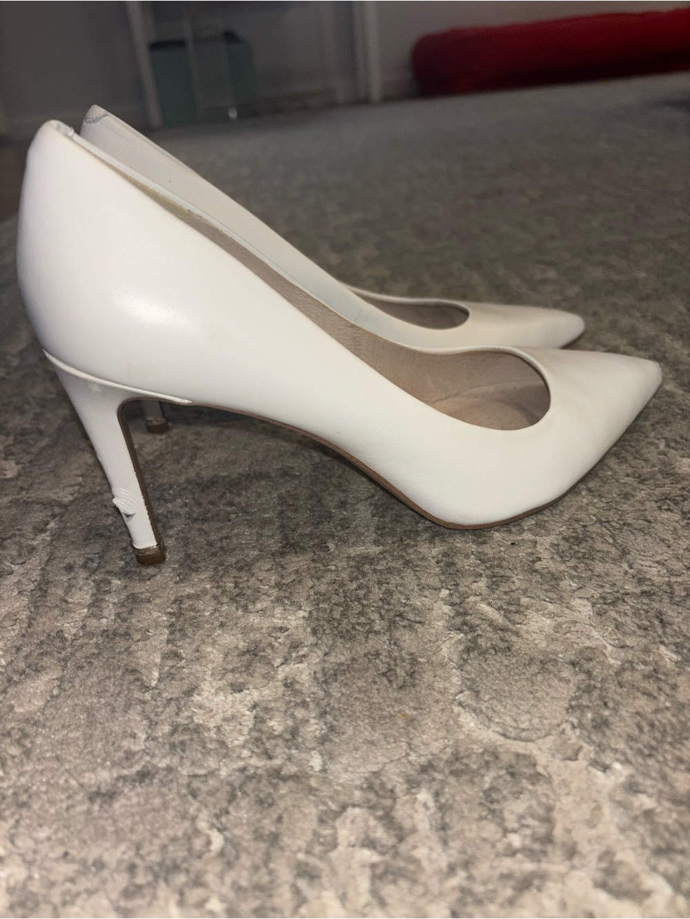 Kenneth Cole White Pointed-Toe Stiletto Pumps